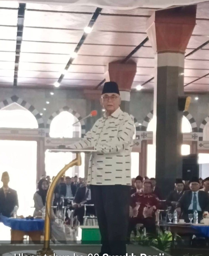 Pimpinan Mah’ad Al Zaytun Syaykh AS.Panji Gumilang Berulang Tahun